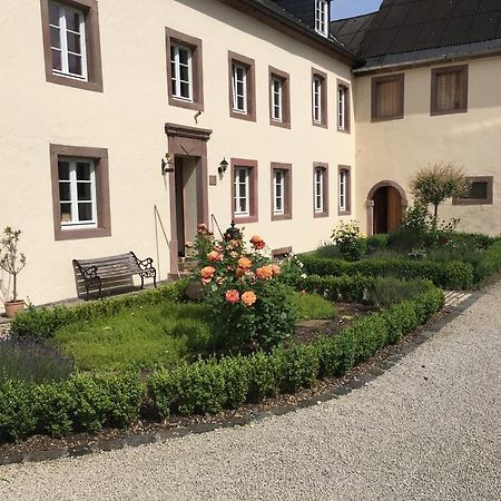 Ferienwohnung In Historischem Bauernhaus In Der Eifel Mettendorf Luaran gambar
